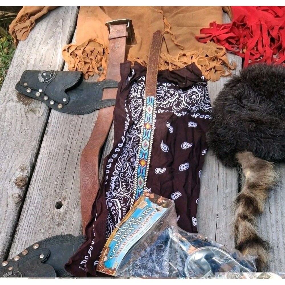 Cowboy Costume Lot Boys 6-8 Vintage Western Outfits,Props, Hats - Picture 6 of 11